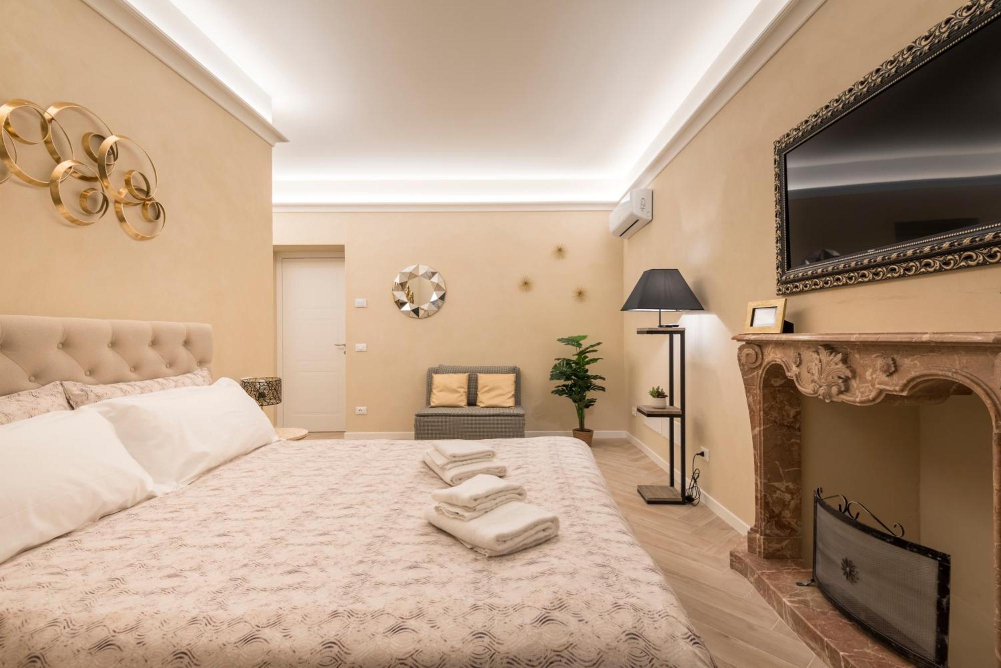 Golden Chic - Citta Alta Lägenhet Bergamo Exteriör bild
