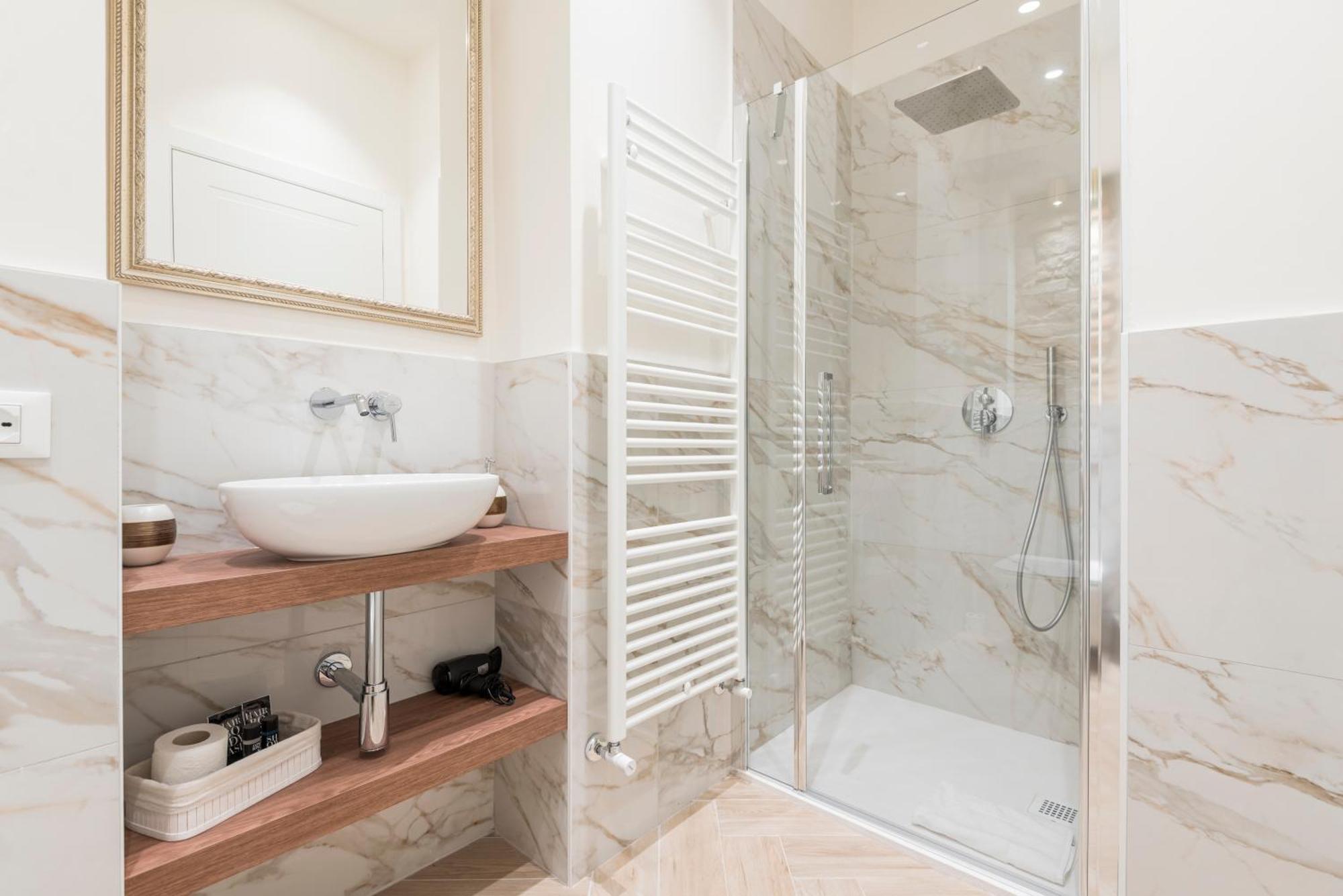 Golden Chic - Citta Alta Lägenhet Bergamo Exteriör bild